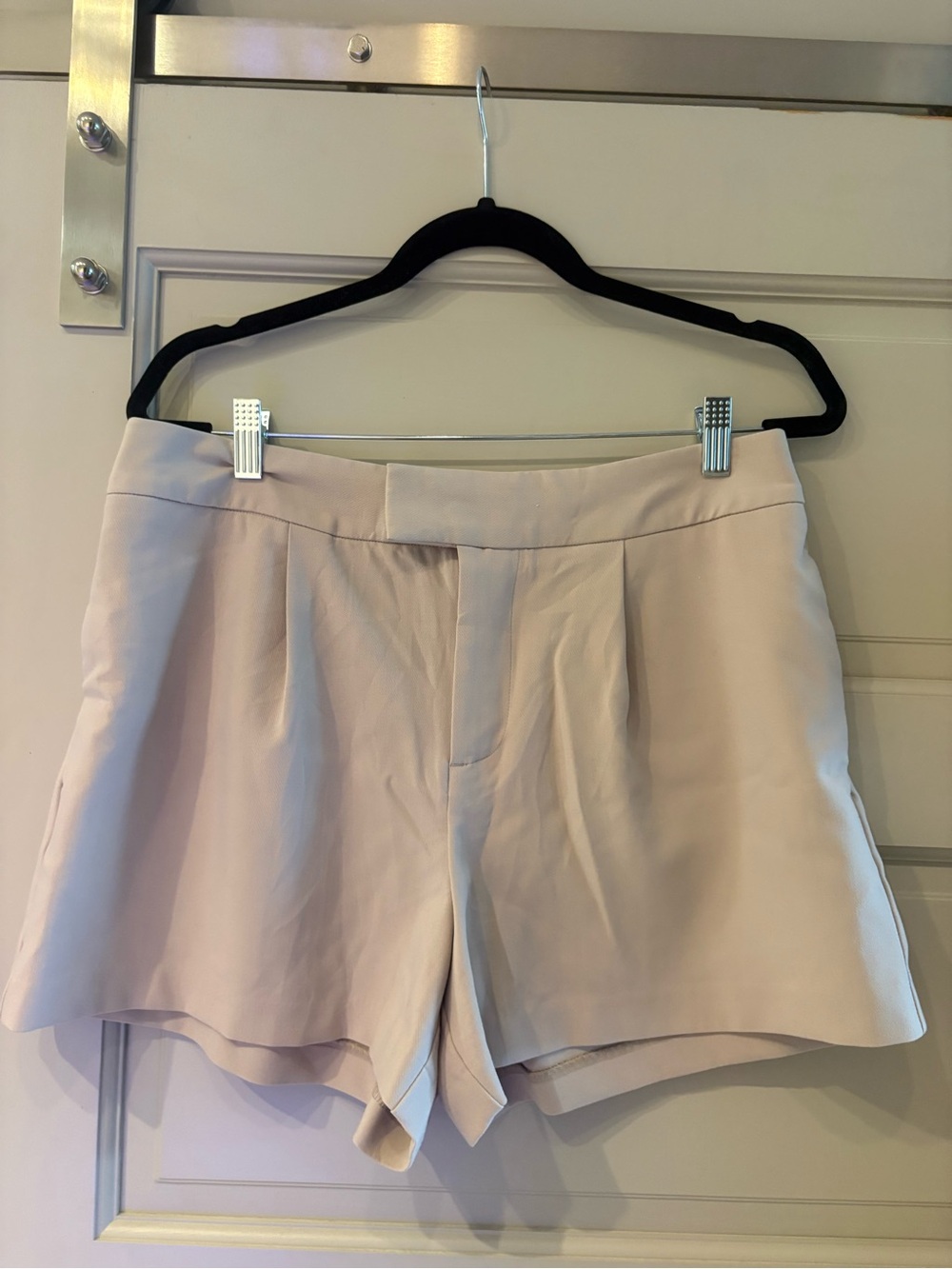 Classic High-Rise Cream Women's Shorts